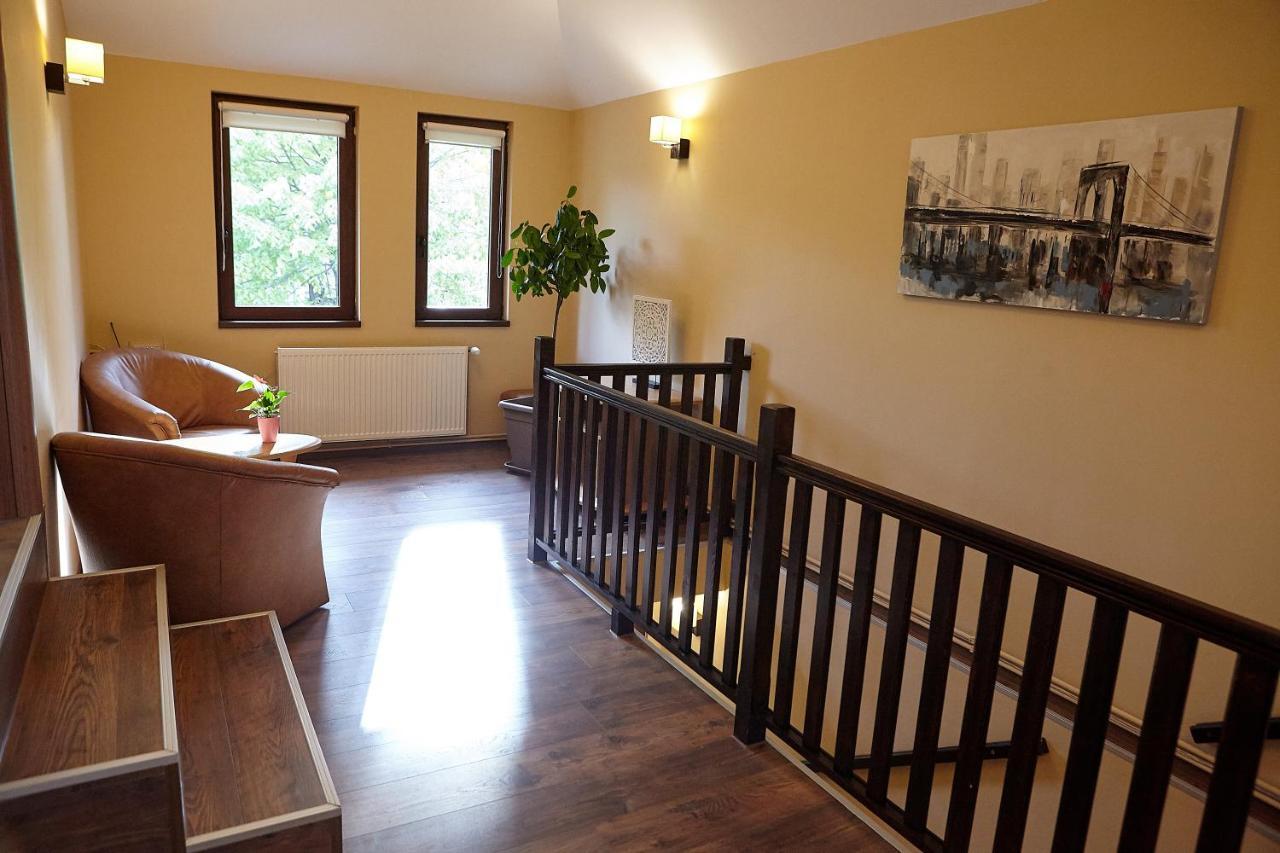 Apartament Rozelor Braşov Exterior foto